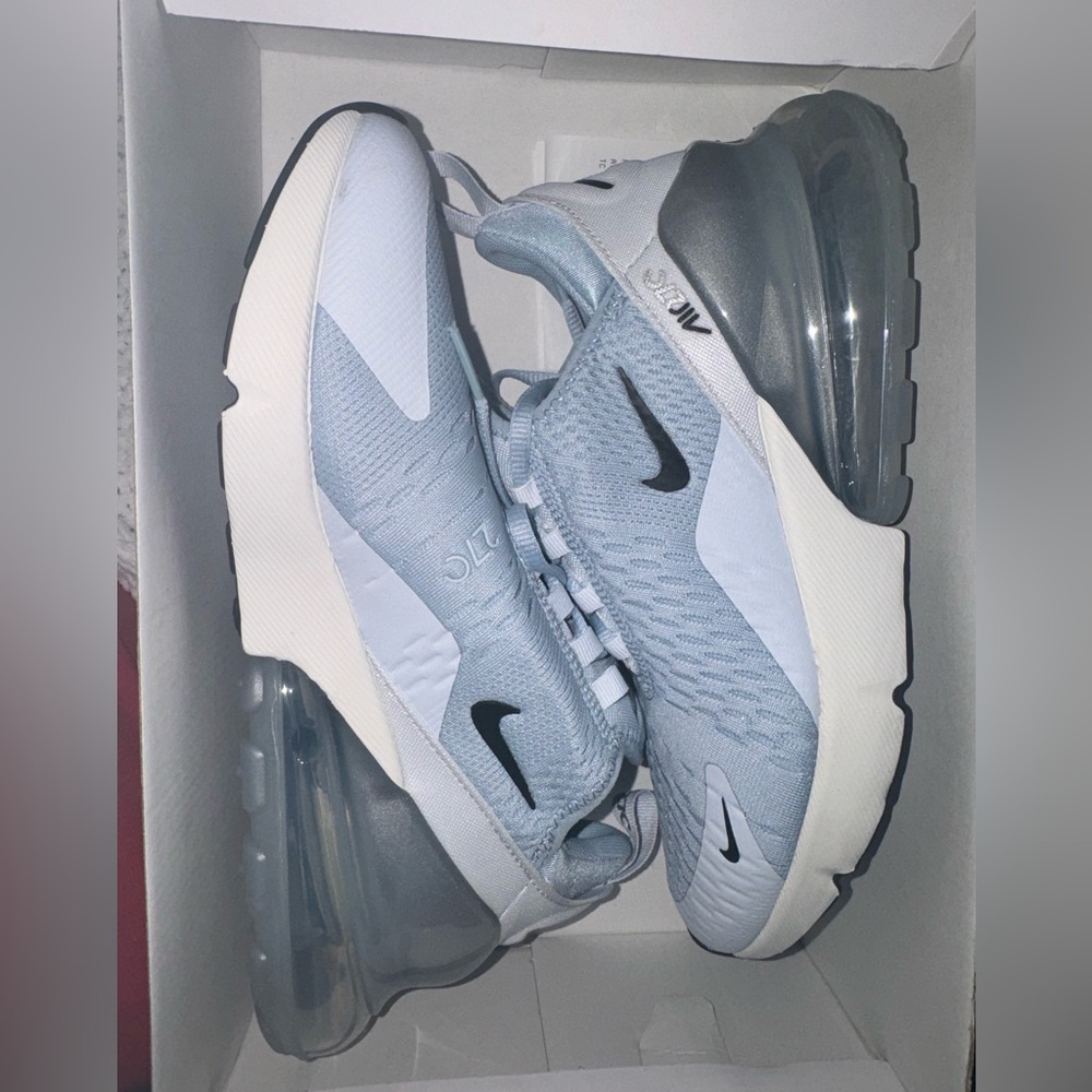 Brand new women’s air max 270